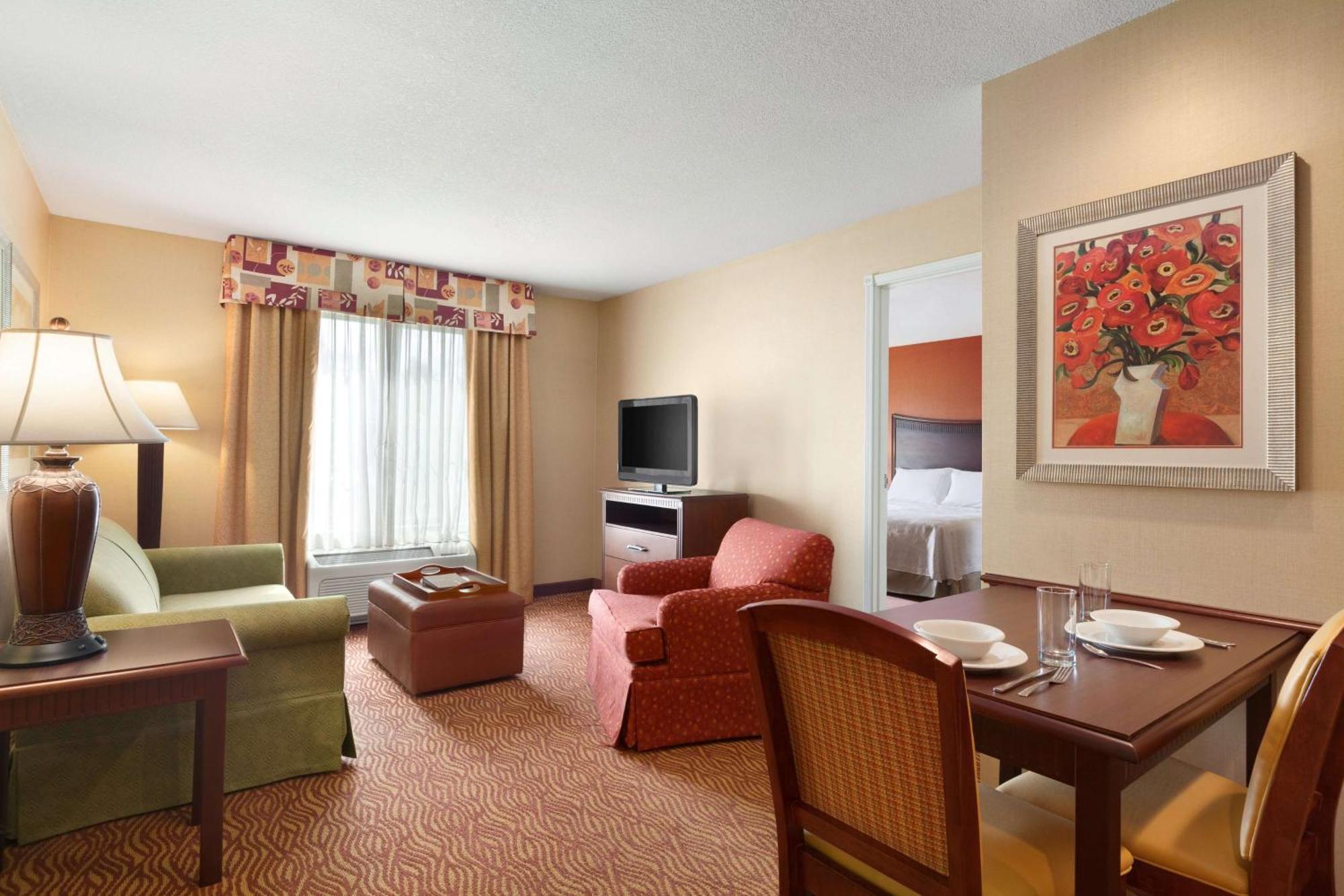 Homewood Suites מדפורד מראה חיצוני תמונה