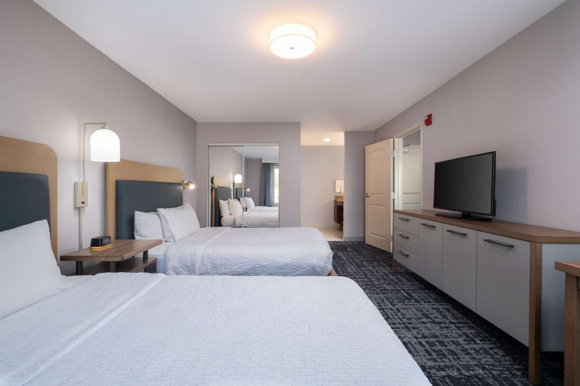 Homewood Suites מדפורד מראה חיצוני תמונה