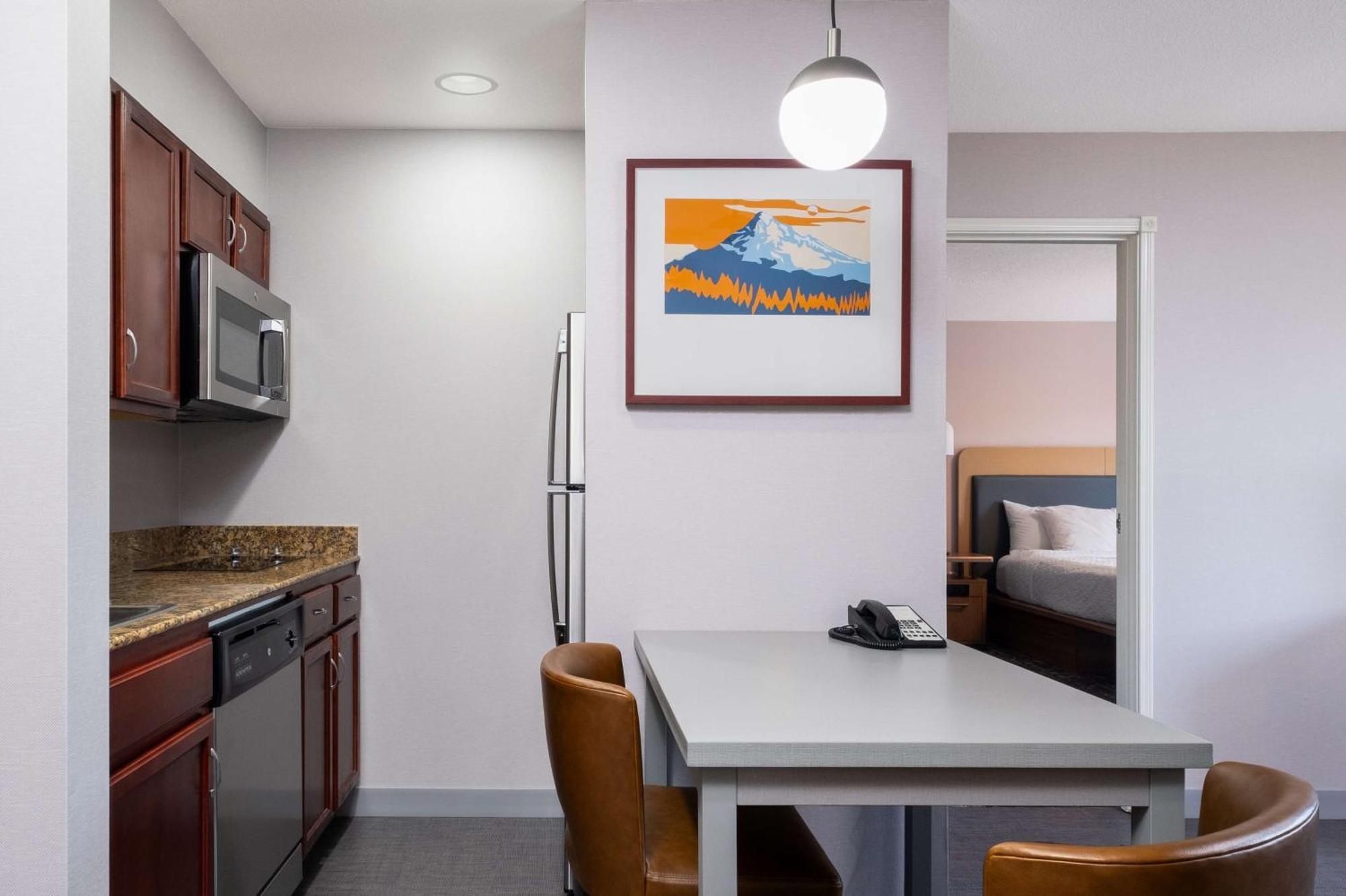 Homewood Suites מדפורד מראה חיצוני תמונה