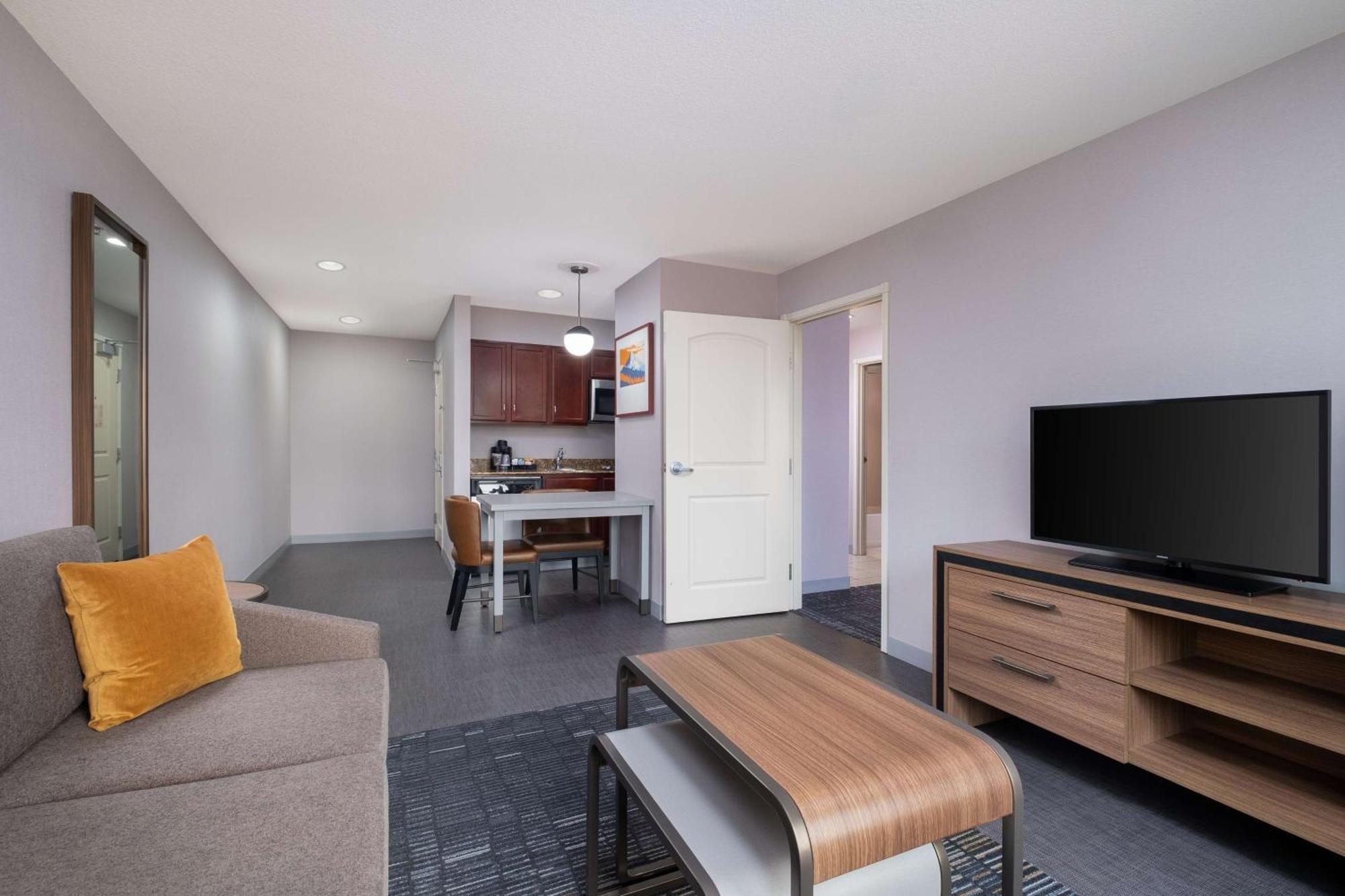 Homewood Suites מדפורד מראה חיצוני תמונה