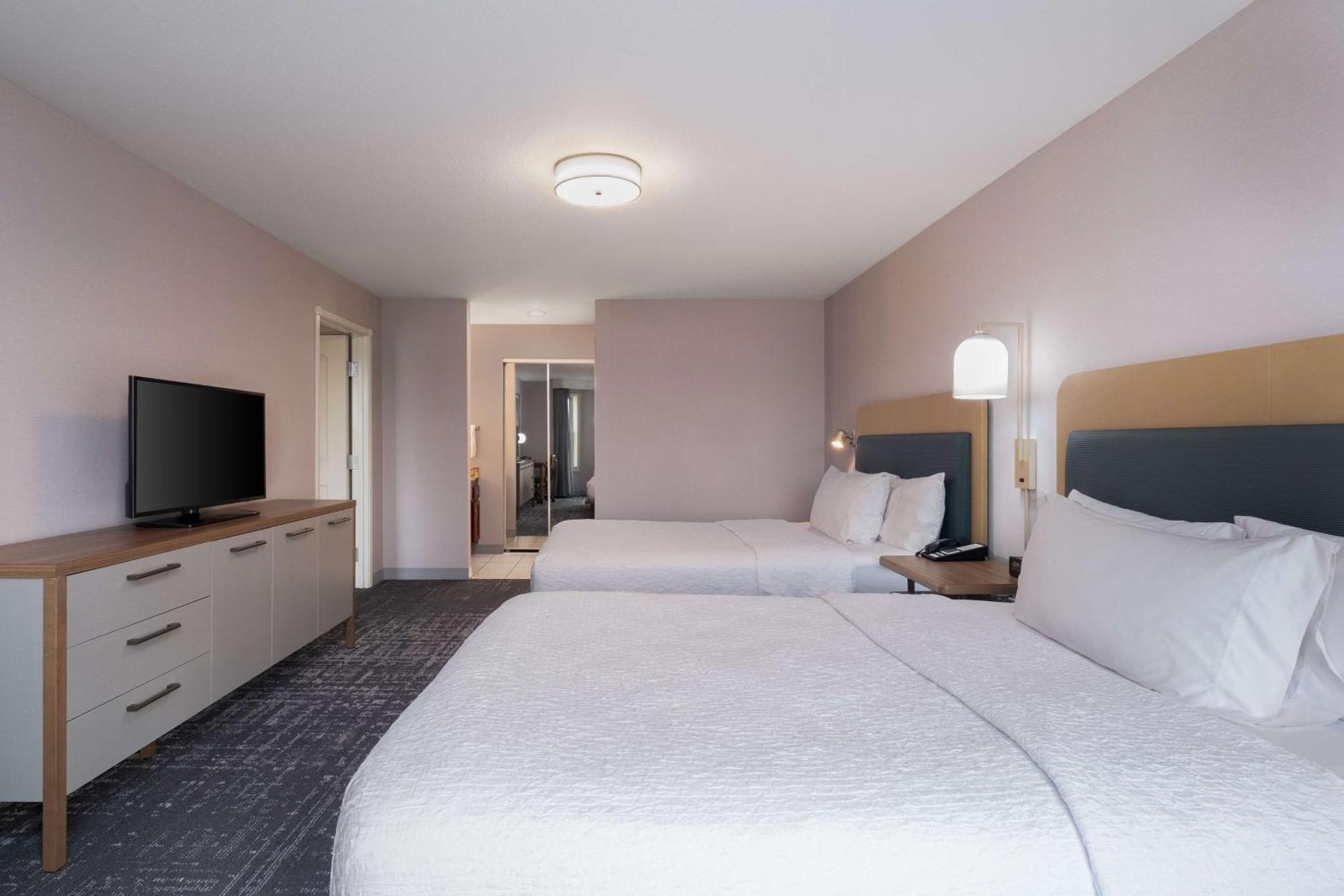 Homewood Suites מדפורד מראה חיצוני תמונה