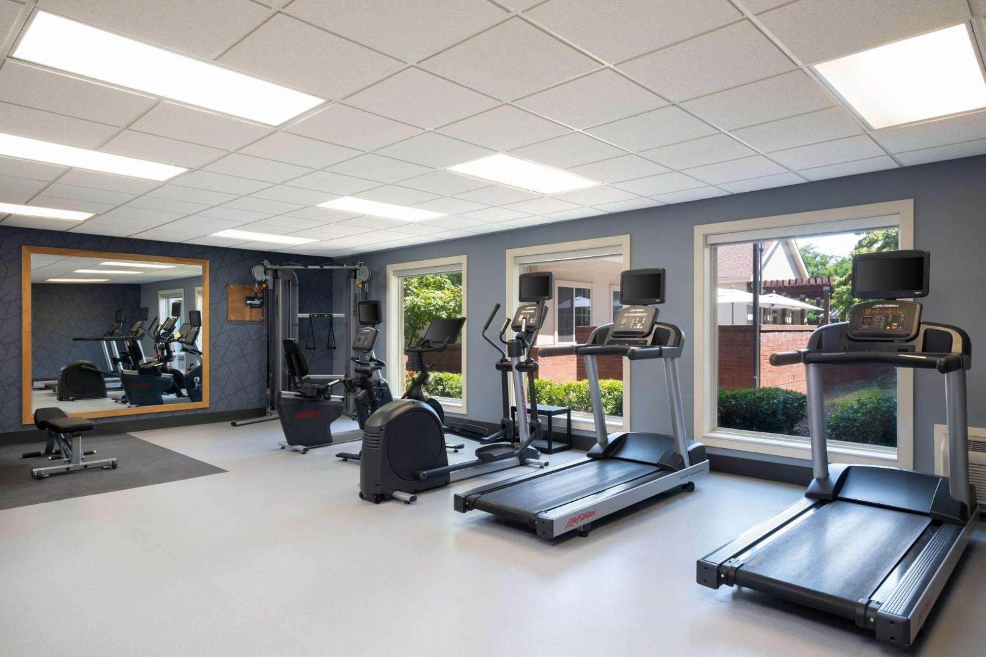 Homewood Suites מדפורד מראה חיצוני תמונה